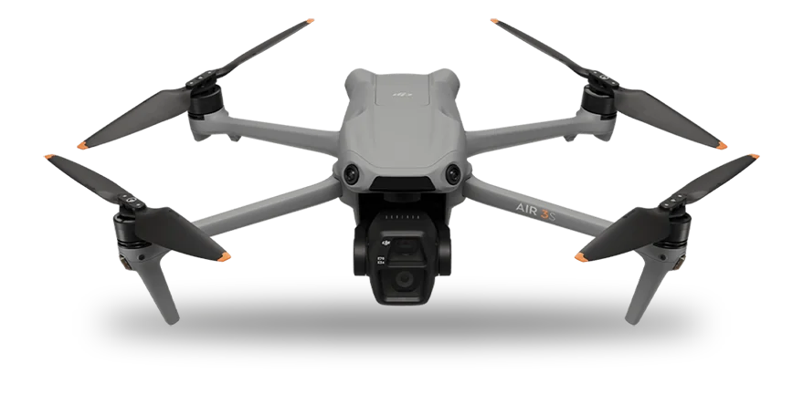 درون DJI Air 3S بأذرع مفتوحة